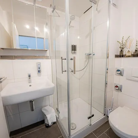 Appartamento Come4stay - Modern - Parkplatz By Interhome *