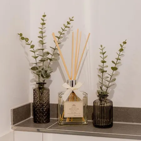 Apartment Come4stay - Modern - Parkplatz By Interhome