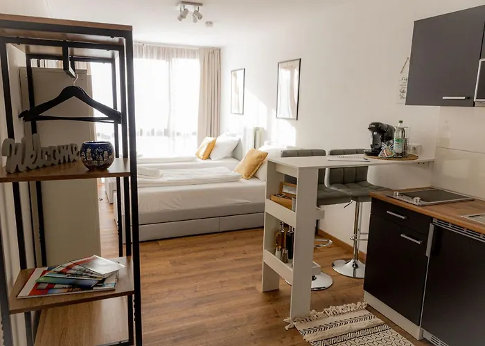 Apartment Come4stay - Modern - Parkplatz By Interhome